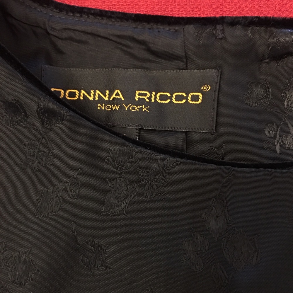 Donna Ricco top.